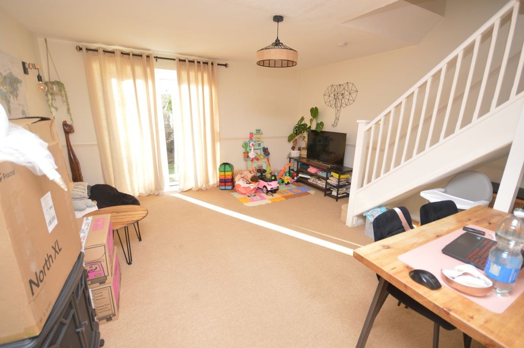 Property photo 2 of 13 Lounge/Diner