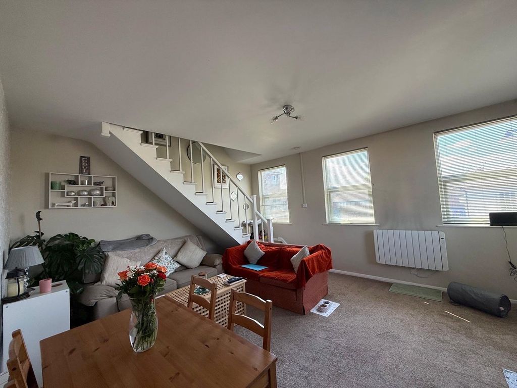 Property photo 3 of 9 Picture No. 04