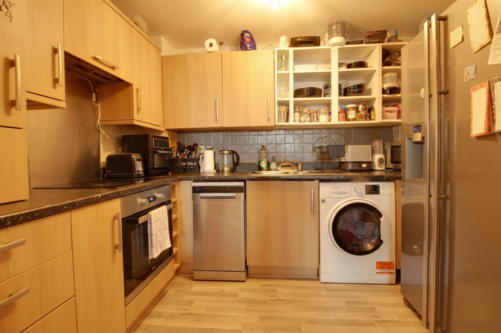 Property photo 2 of 12