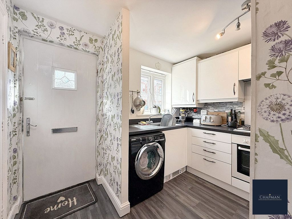 Property photo 3 of 24