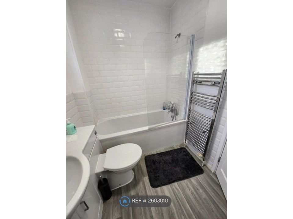 Property photo 3 of 3