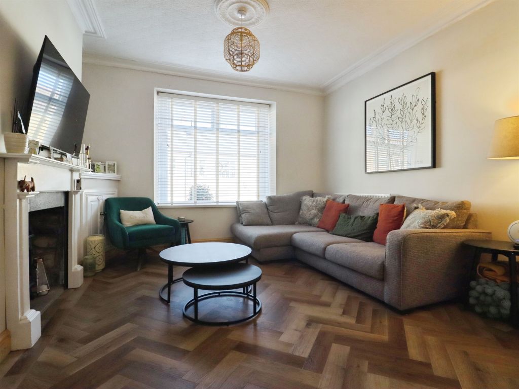 Property photo 3 of 20