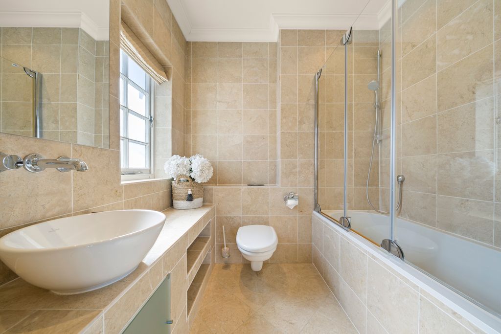 Additional image 15 of 10 bed property for saleChauntry Road, Bray, Maidenhead SL6