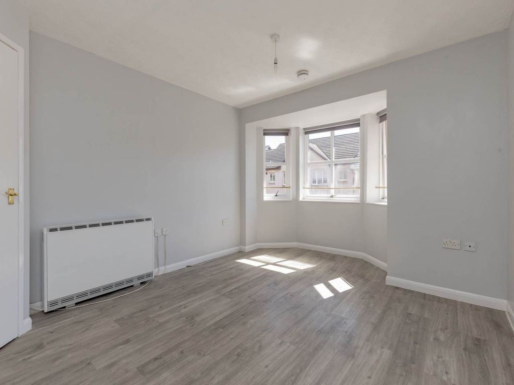 Property photo 3 of 12 78461_Orwellter-004