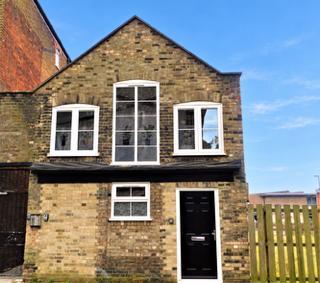 Property photo 1 of 11