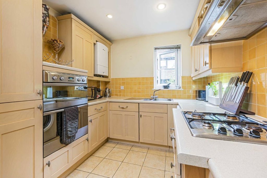 Property photo 3 of 7