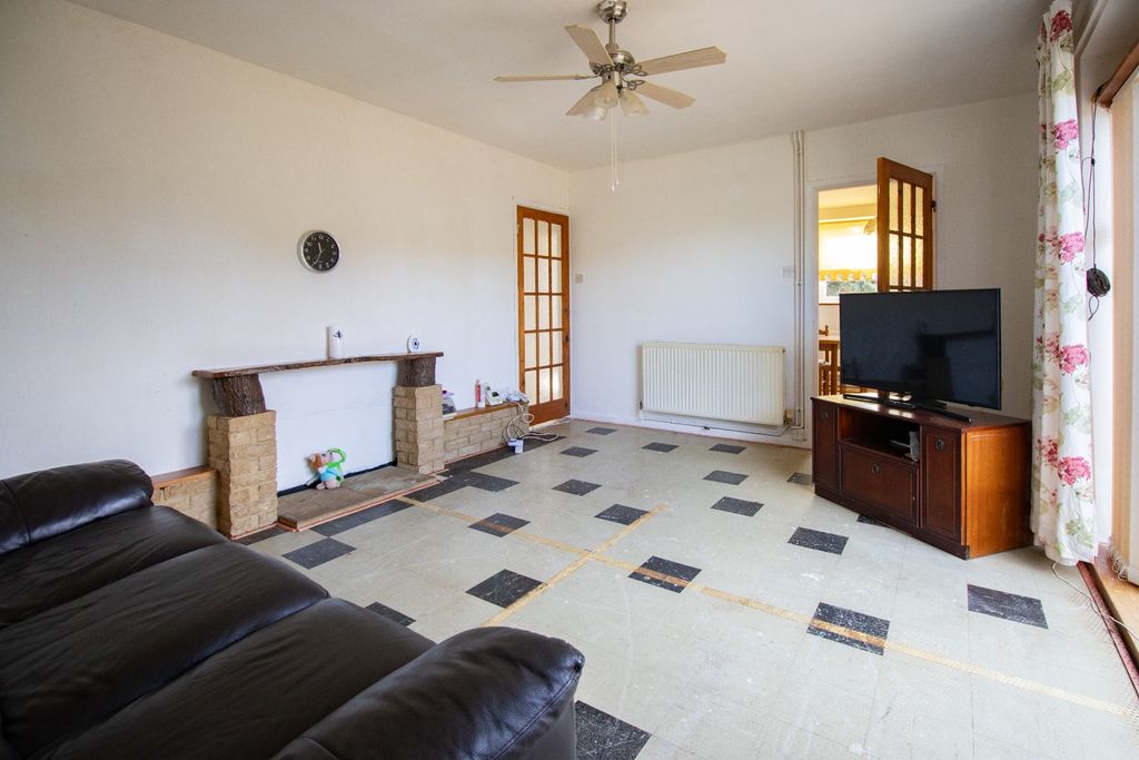 Property photo 2 of 11 2210503