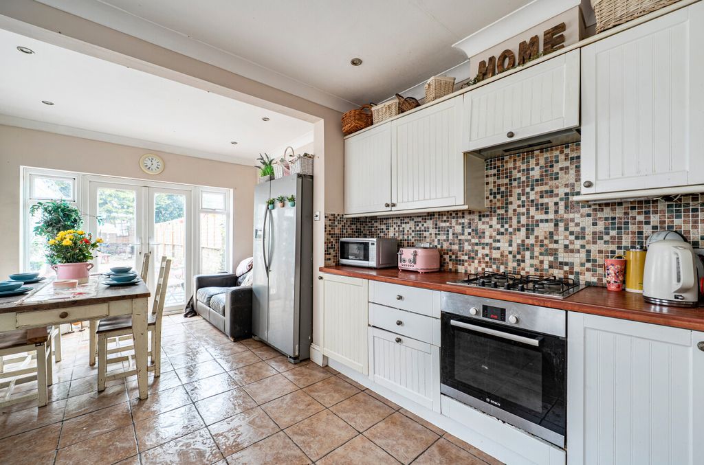 Property photo 3 of 13 1434398-20-69F095...
