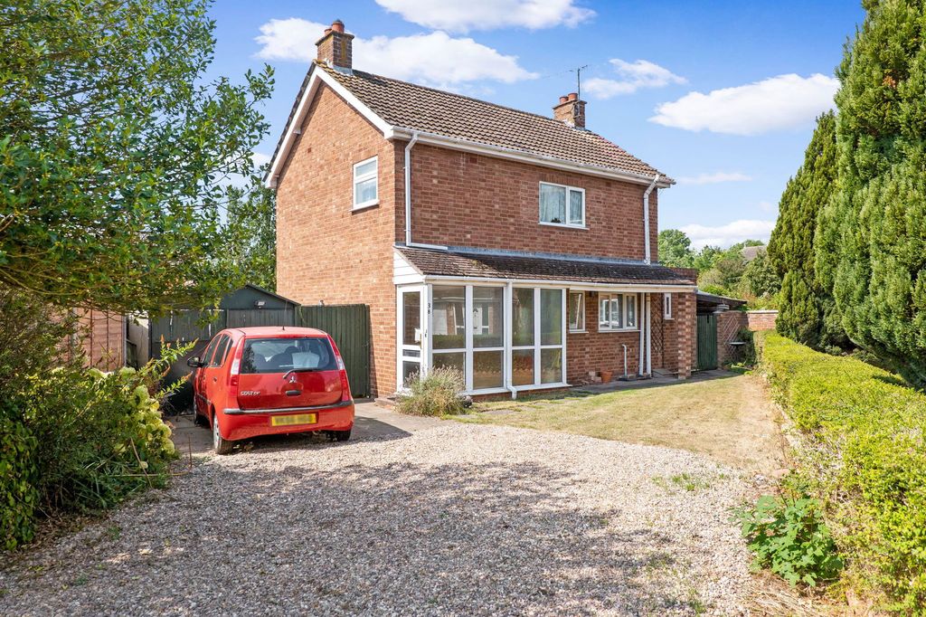 Property photo 1 of 12