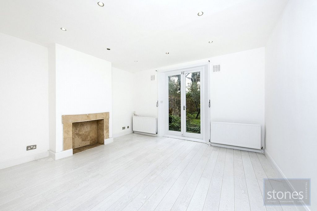 Property photo 2 of 17 Picture No. 12