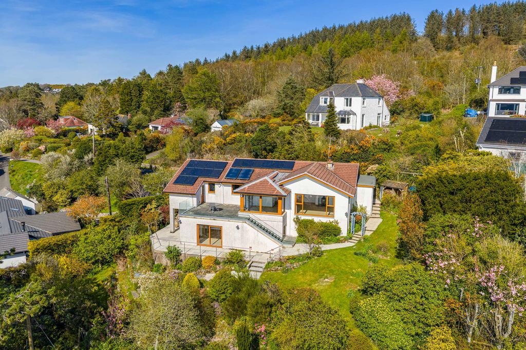 Property photo 1 of 36