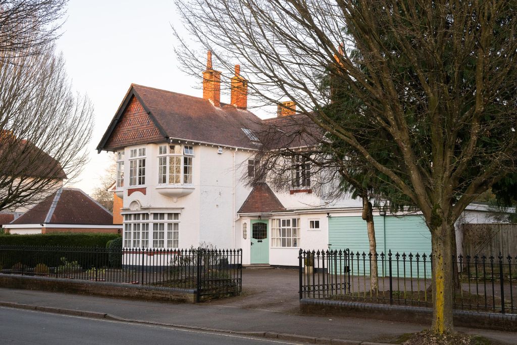 Property photo 1 of 25 Image