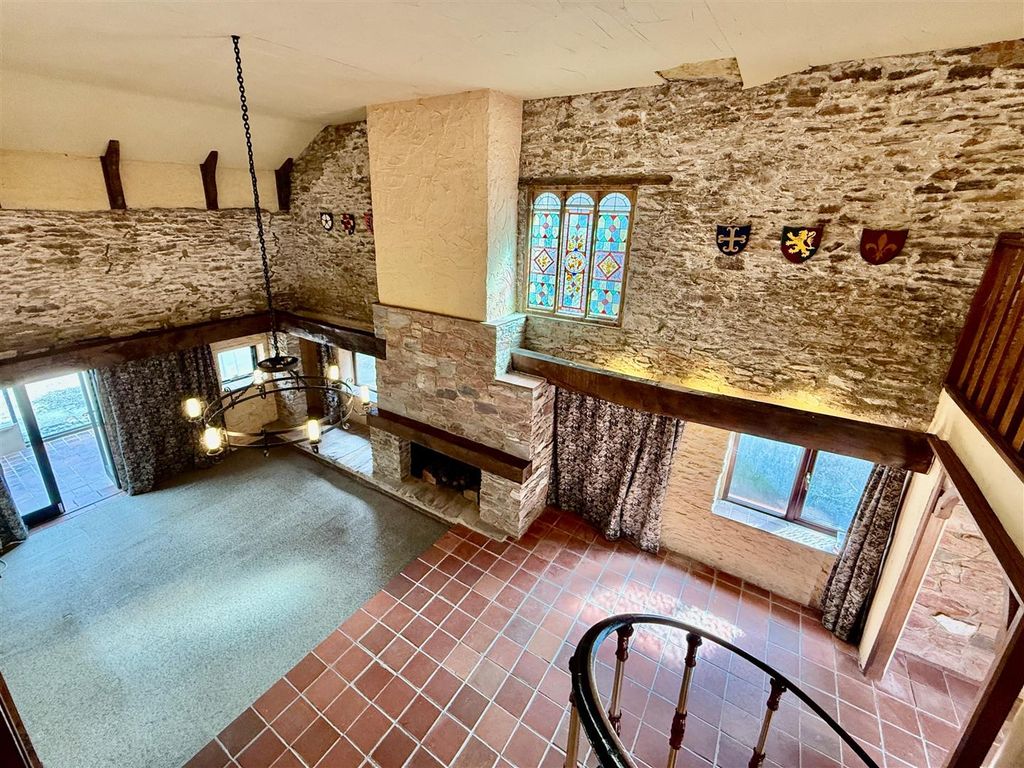 Property photo 2 of 25 Gallery.Jpg