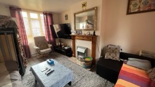 Property photo 2 of 11 Living Room