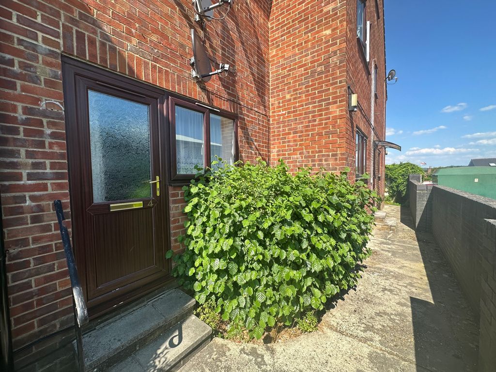 Property photo 1 of 6 Front