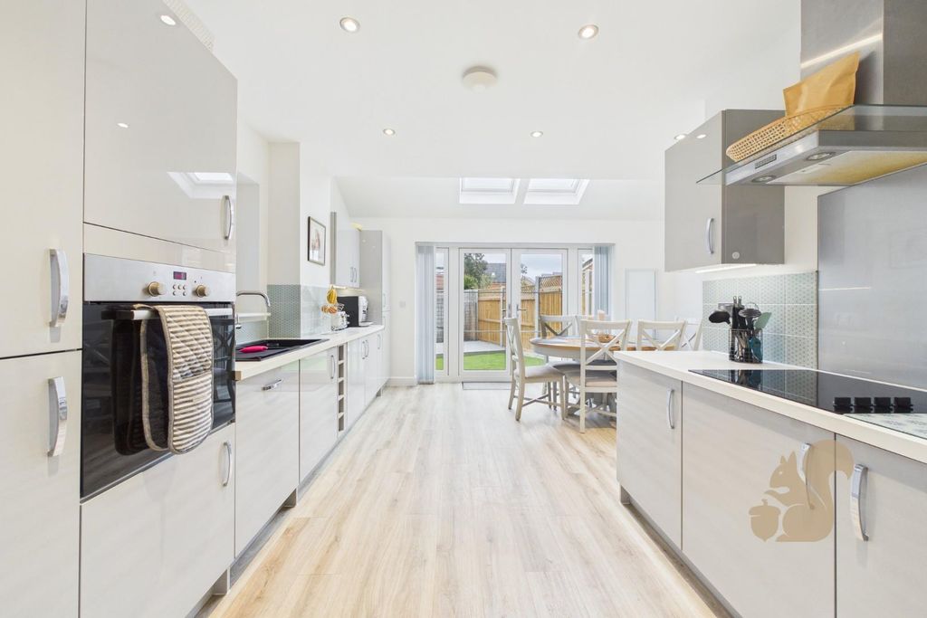 Property photo 2 of 30 Cam03877G0-Pr0326-Still006.Jpg