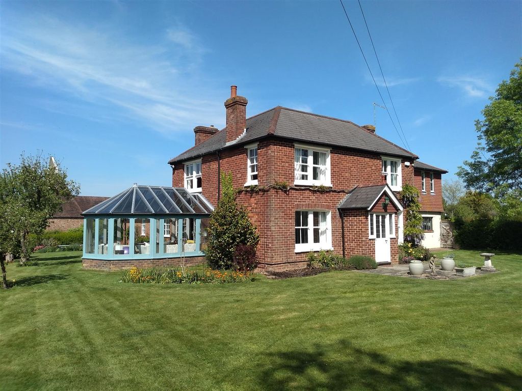 Property photo 1 of 28 Oast View