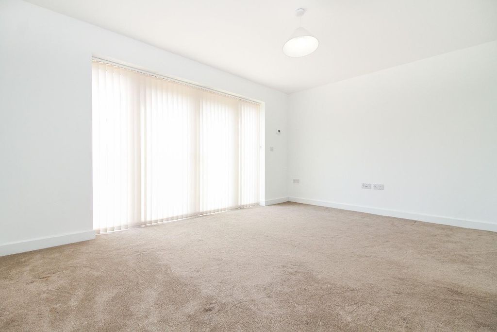 Property photo 2 of 8 Living Room