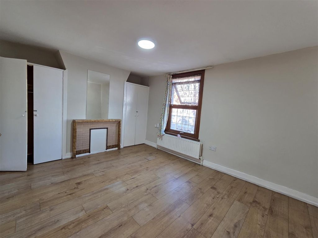 Property photo 2 of 5 20260321_153146.Jpg