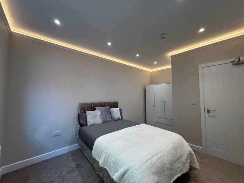 Property photo 2 of 15 Photo 16