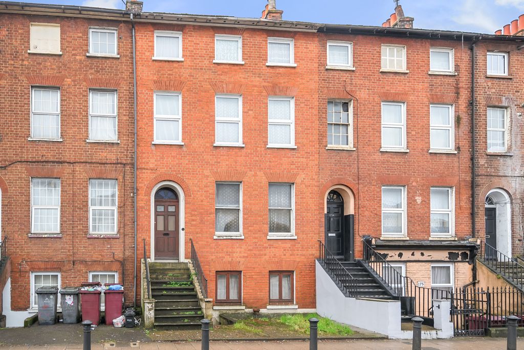 Property photo 1 of 17 Picture No. 27