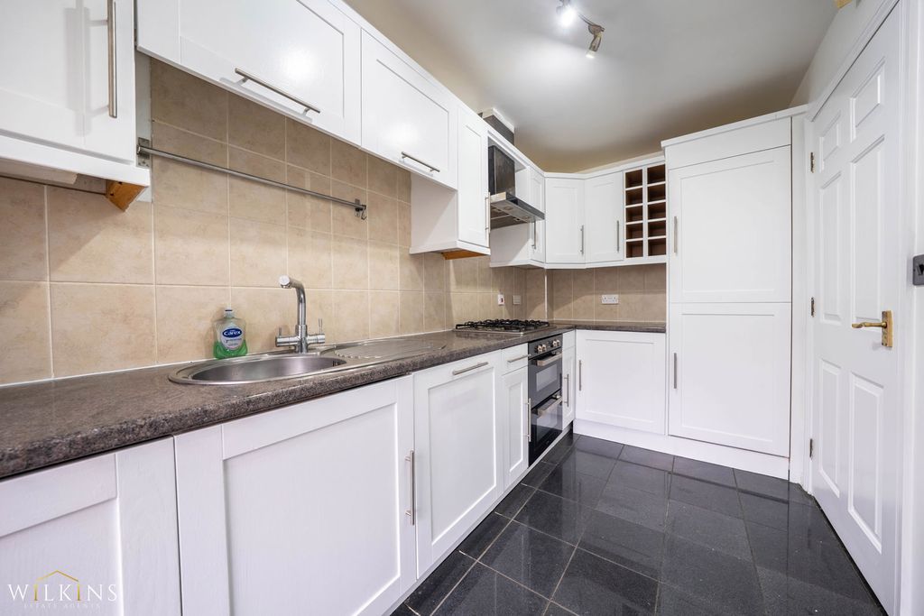 Property photo 3 of 34 Photograph