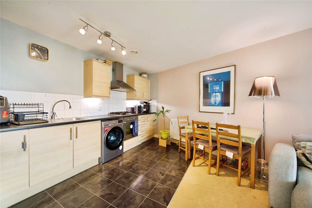 Property photo 3 of 15 Picture No. 05