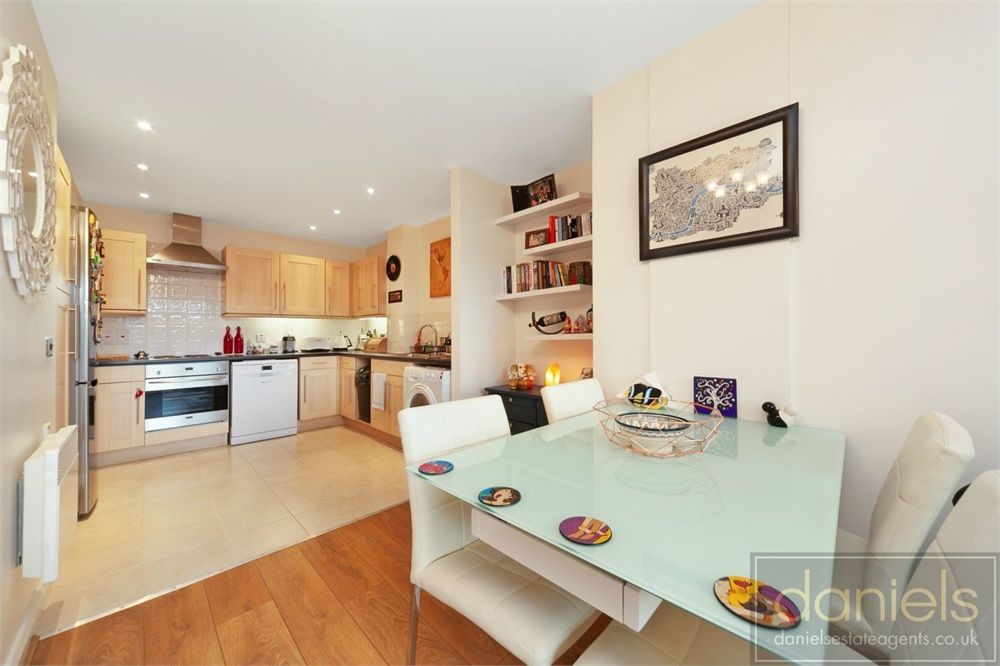 Property photo 3 of 9