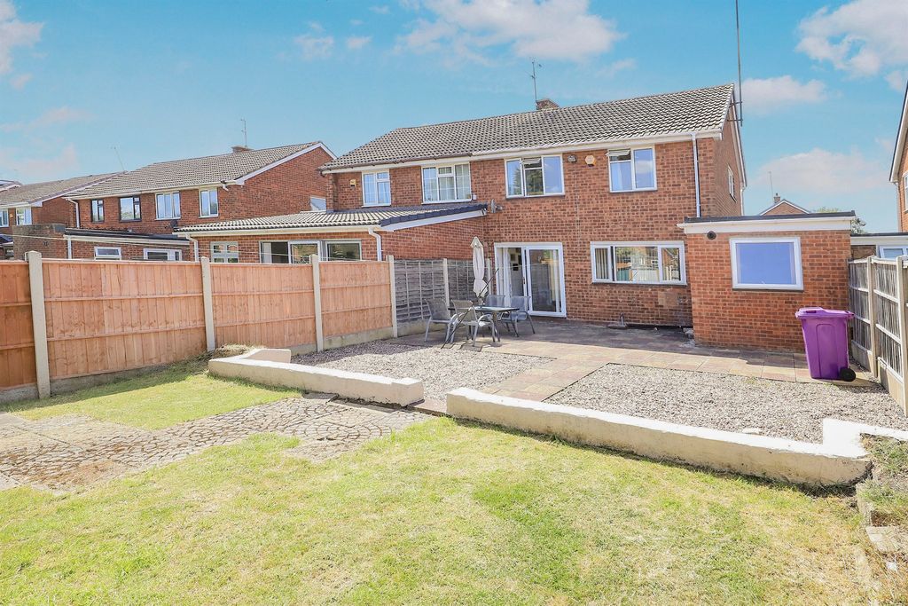 Property photo 2 of 17