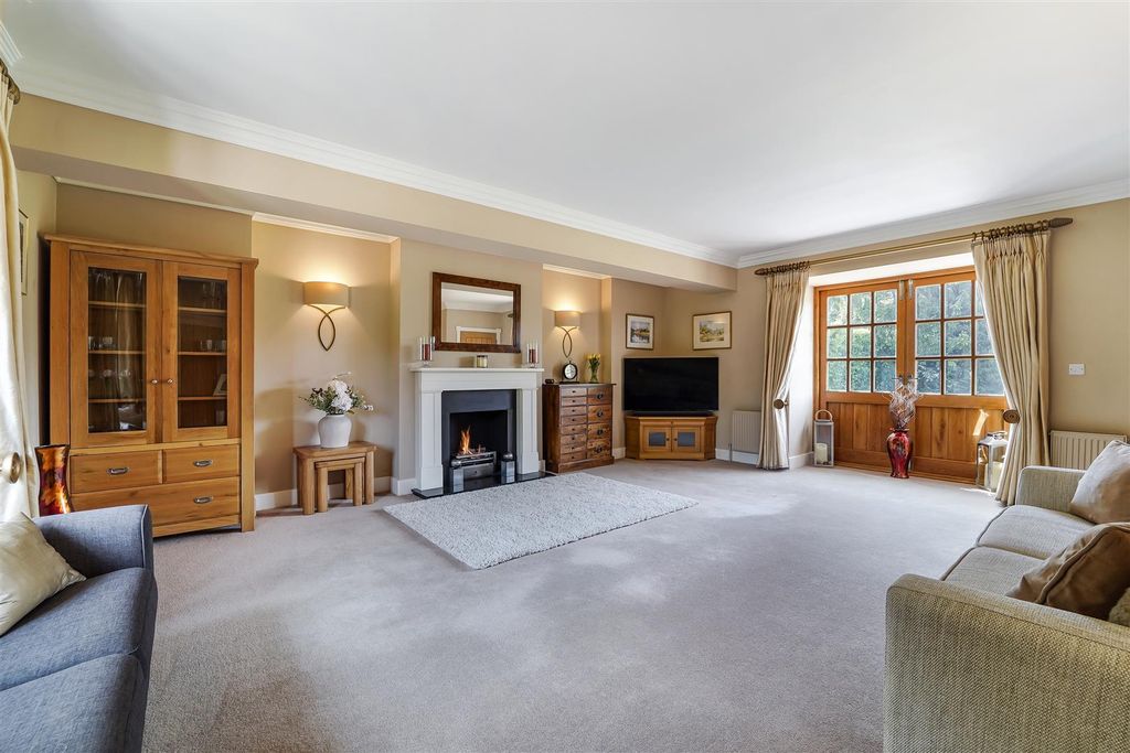 Additional image 5 of 5 bed detached house for saleRickman Hill Road, Chipstead, Coulsdon CR5