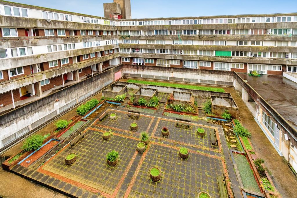 Property photo 2 of 13 Pbox-Img.Jpg