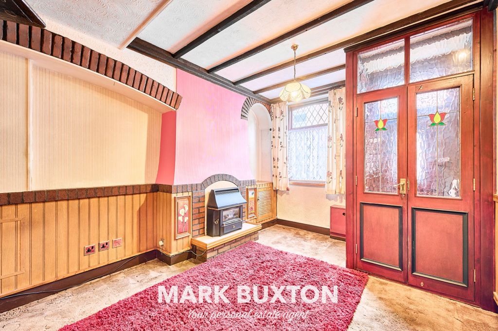 Property photo 2 of 27