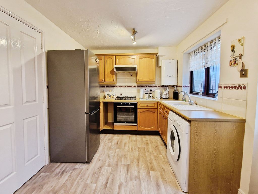 Property photo 3 of 13 109F78B9-1000069468