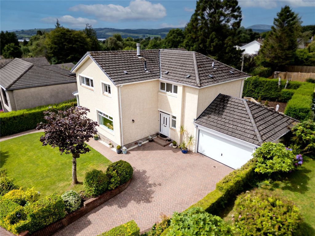 Property photo 2 of 29 Picture No. 32