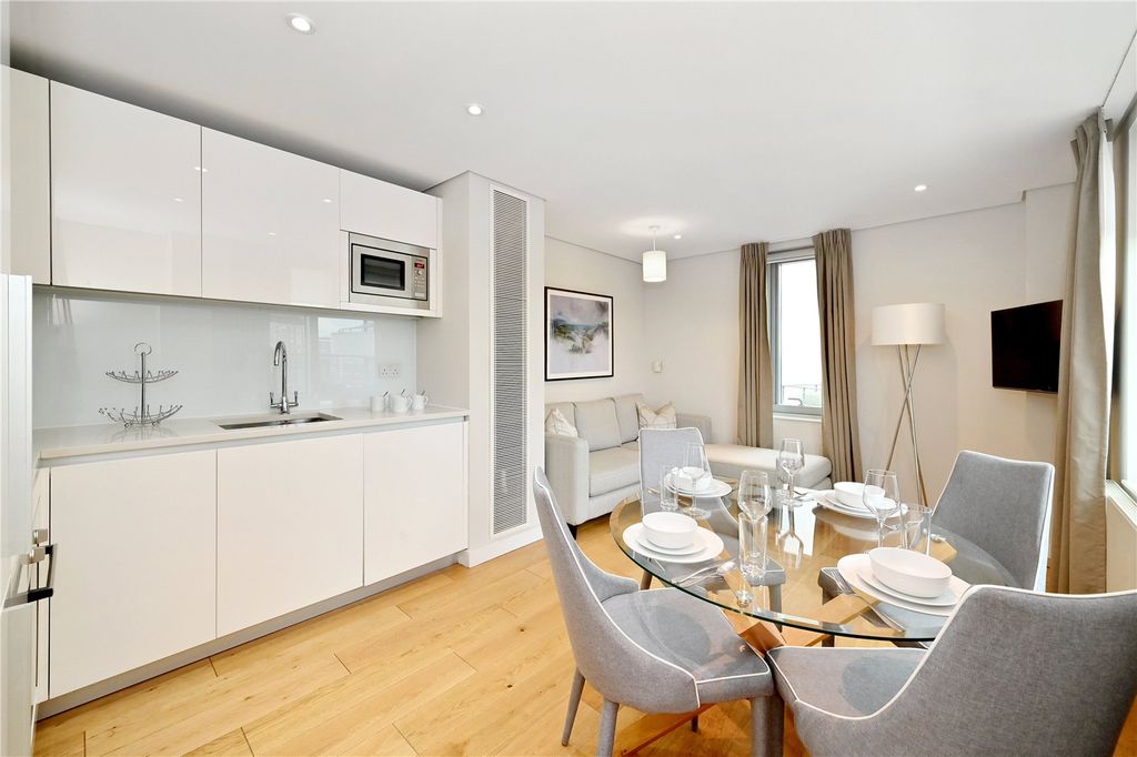 Property photo 3 of 13 Picture No. 05