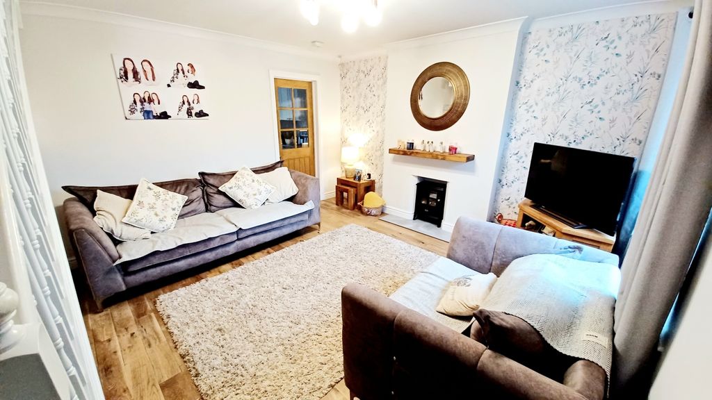 Property photo 2 of 25 20251114_142819