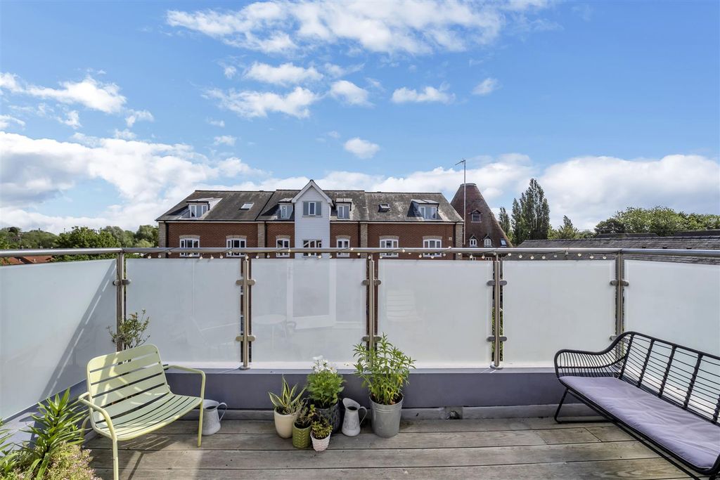 Additional image 16 of 2 bed flat for saleSouthgate Street, Bury St. Edmunds IP33