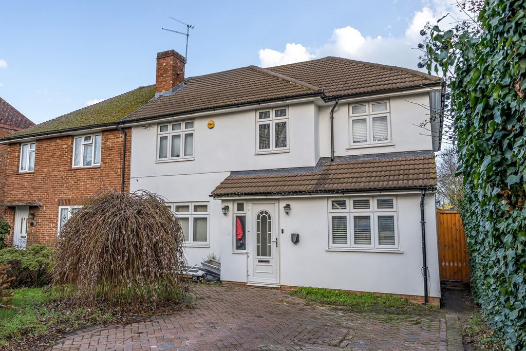 Property photo 1 of 22 External