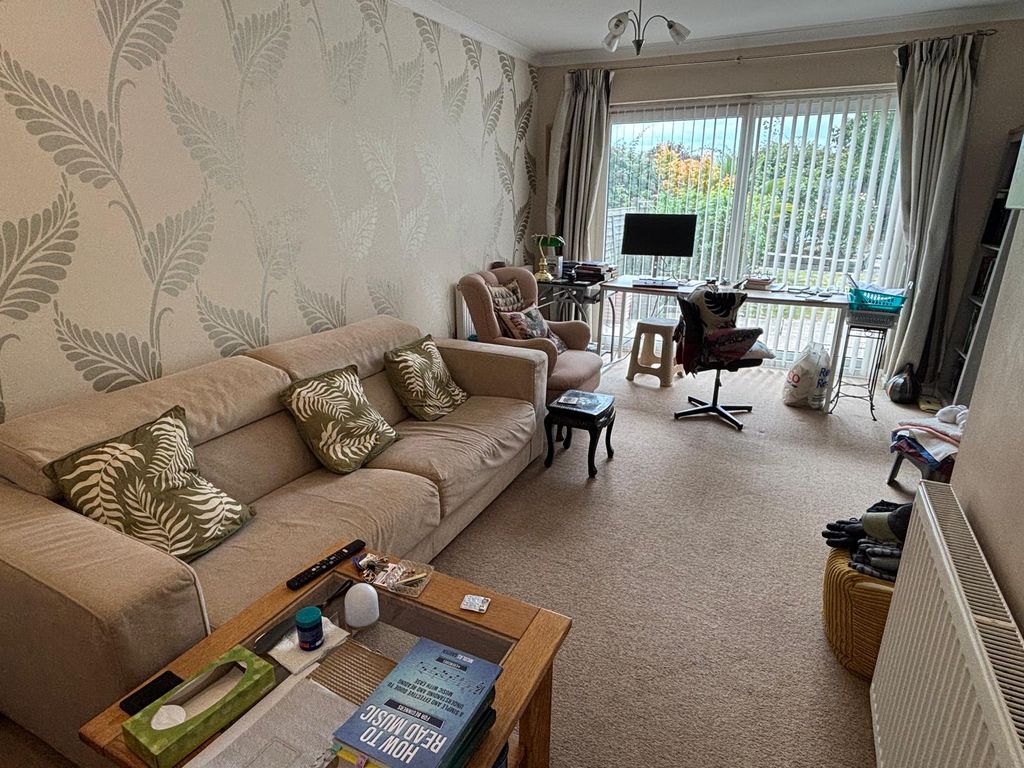 Property photo 2 of 7