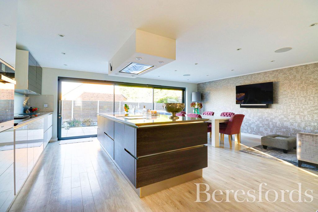 Property photo 2 of 29 Picture 2