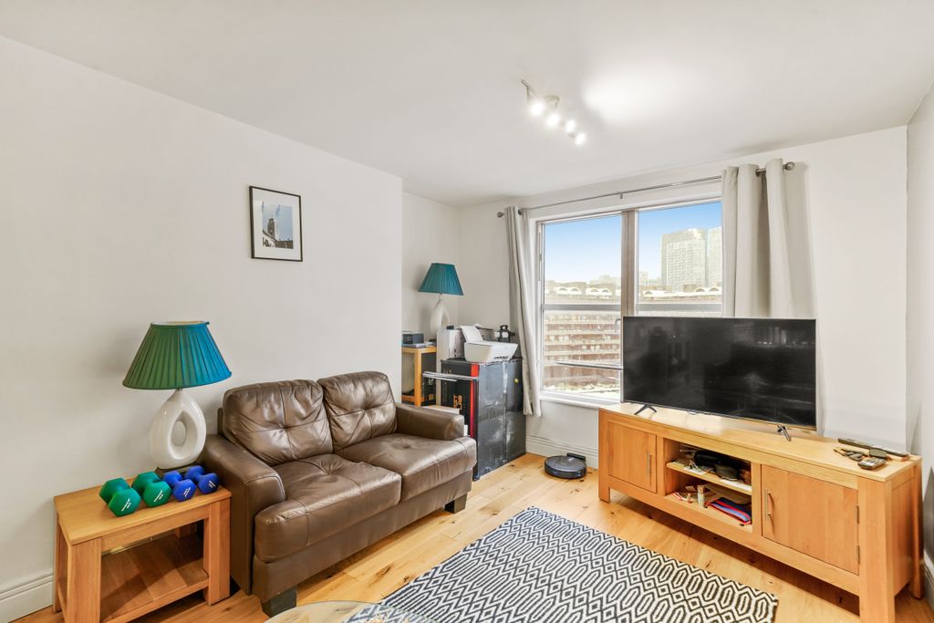 Property photo 3 of 14