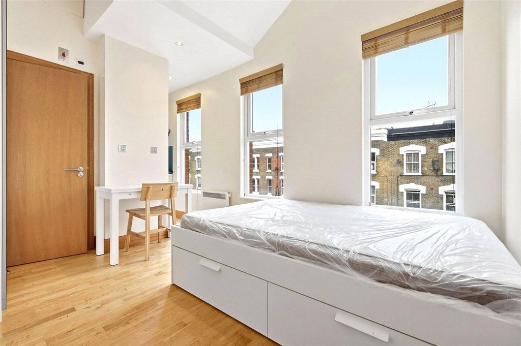 Property photo 2 of 10 Picture No. 04