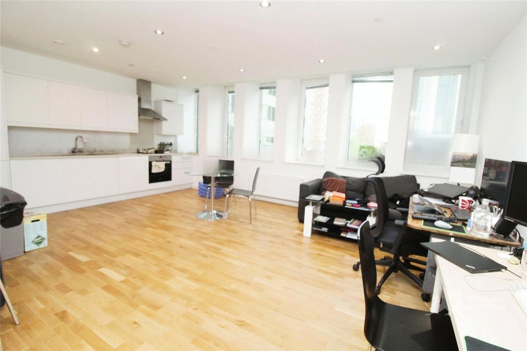 Property photo 1 of 12 Reception Room