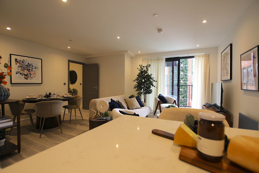 Property photo 3 of 13