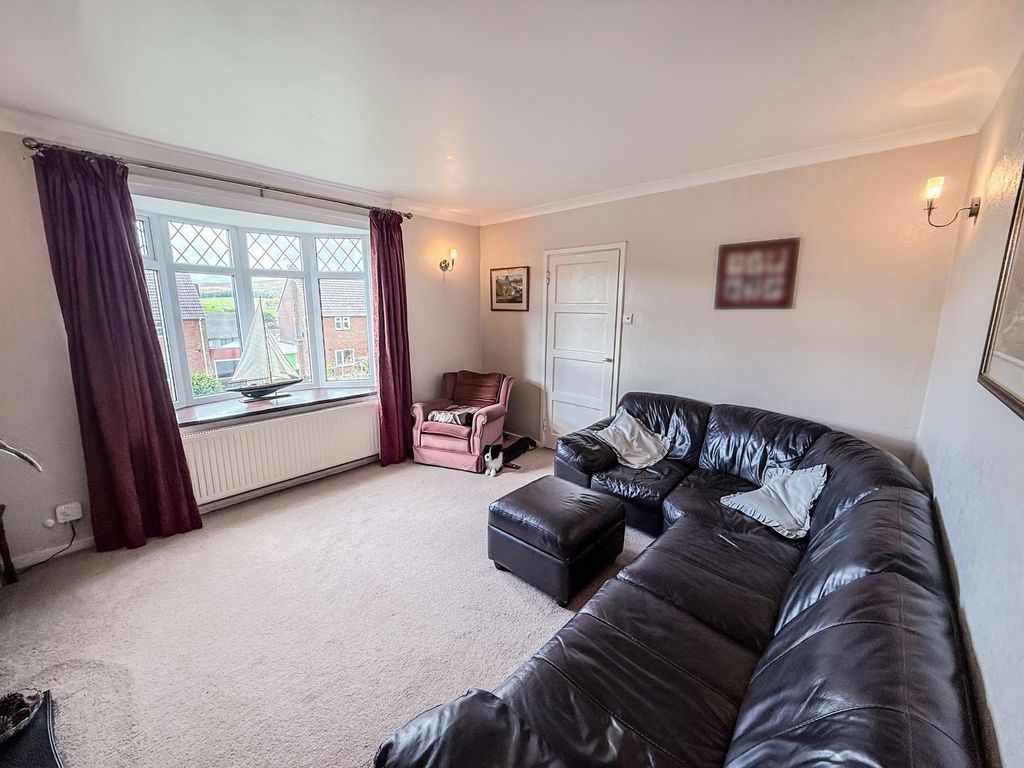 Property photo 3 of 23