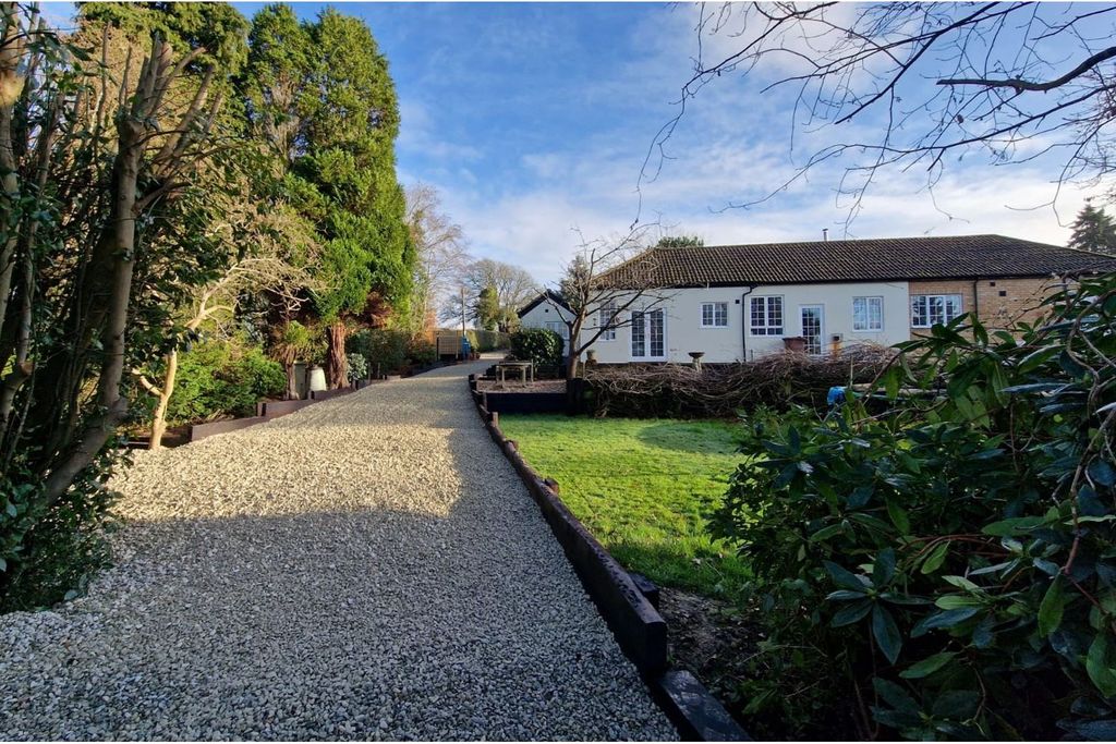 Property photo 1 of 30