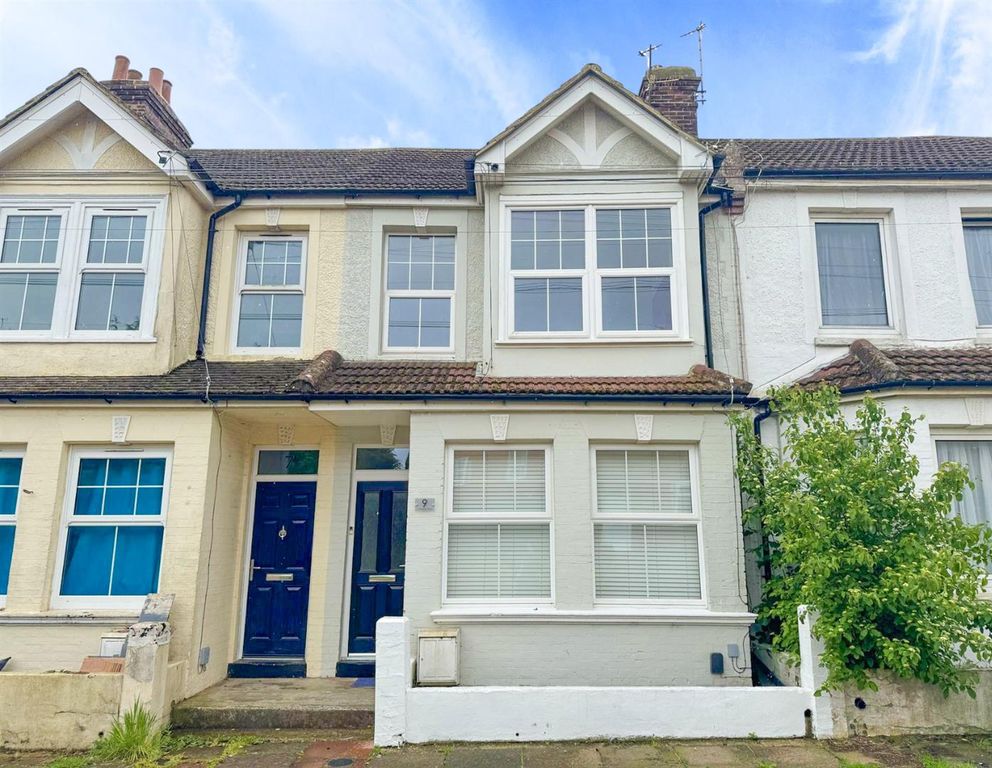 Property photo 1 of 18