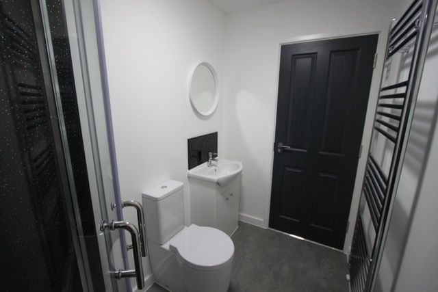 Property photo 3 of 8 Photo 9