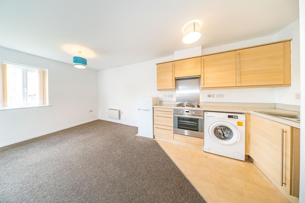 Property photo 3 of 17 31-Pendleton-Court-14.Jpg