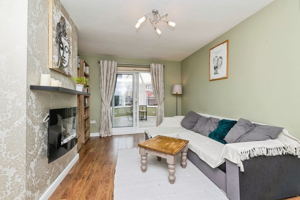 Property photo 3 of 19